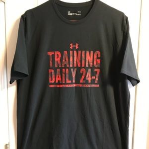 ❤️  Under Armour Tee